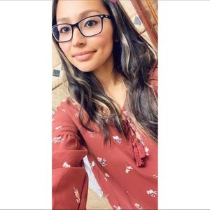 Meet your Posher, Cinthia